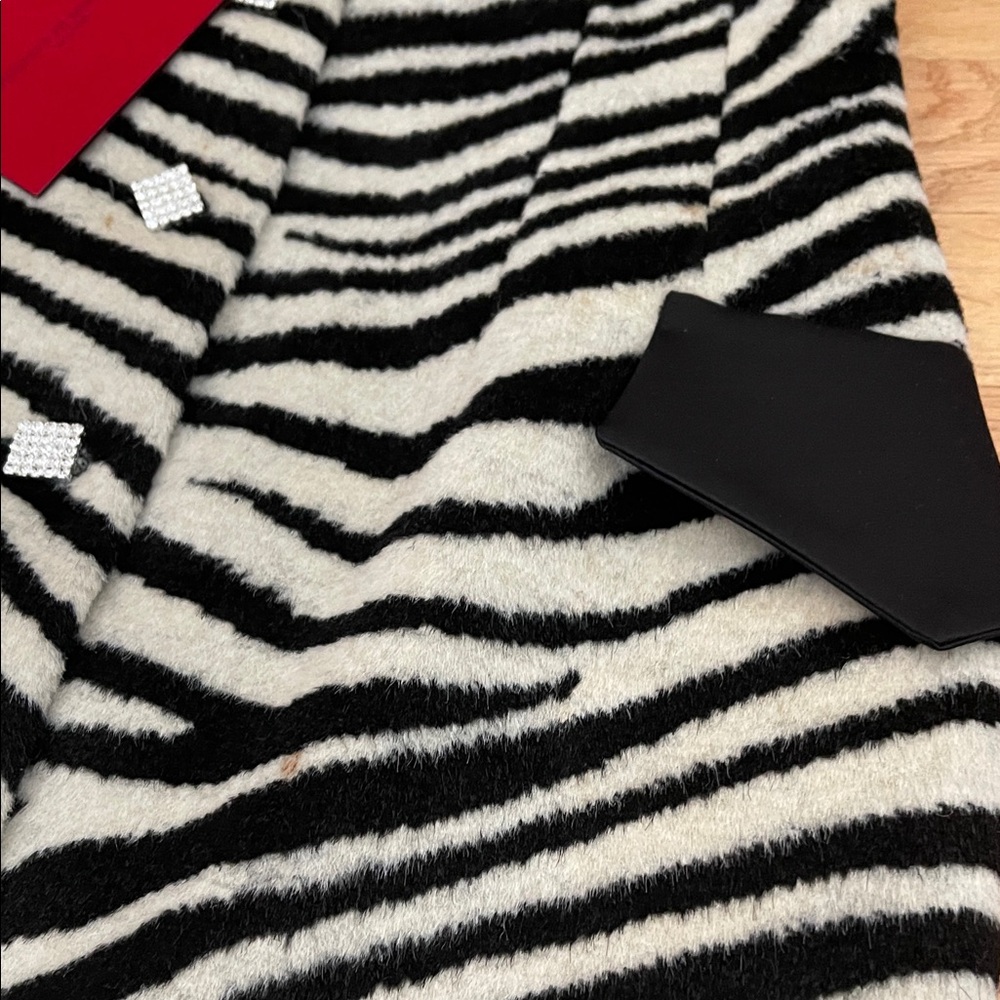 Chic Zebra Pattern Mini Skirt - Picture 5 of 14